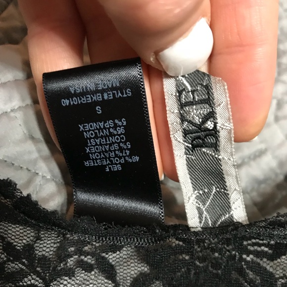 BKE SMALL BLACK/WHITE STRIPED WITH LACE - Picture 4 of 4